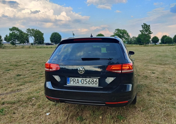 Volkswagen Passat cena 64900 przebieg: 77000, rok produkcji 2018 z Rawicz małe 631